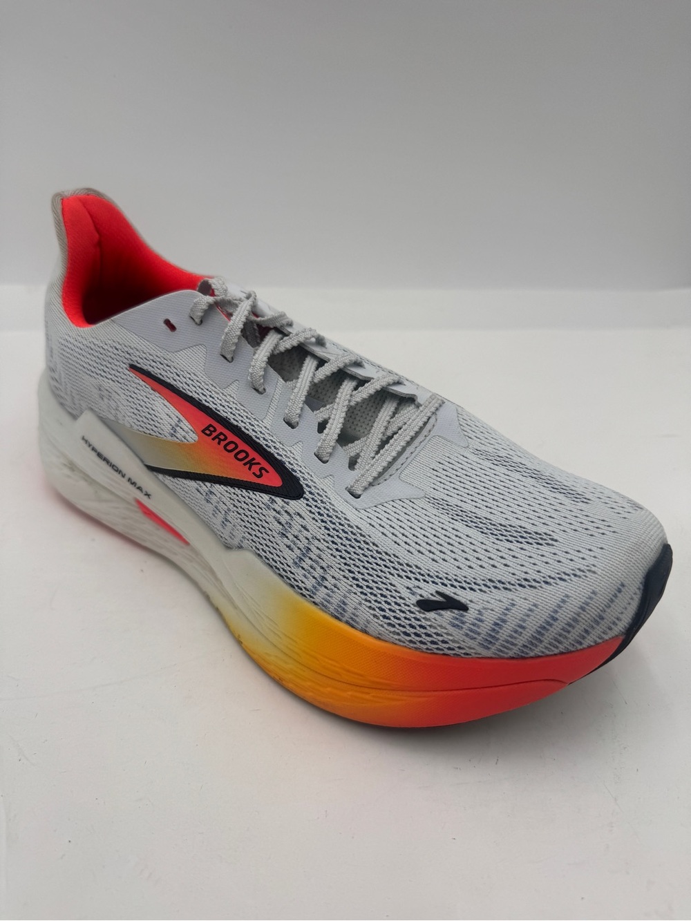 Brooks Hyperion Max 2 Men's Sneakers Size 11 Illusion Coral Black Athletic Shoe